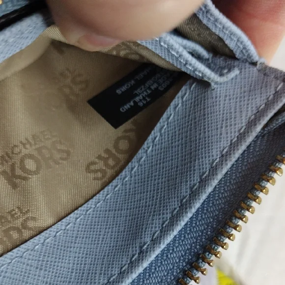 Michael Kors Large Pebbled Light Blue Leather Continental Wallet - Picture 10 of 12